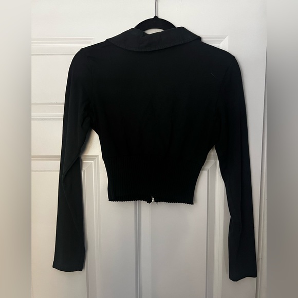 Urban Outfitters Crop Zip Sweater - Picture 2 of 3